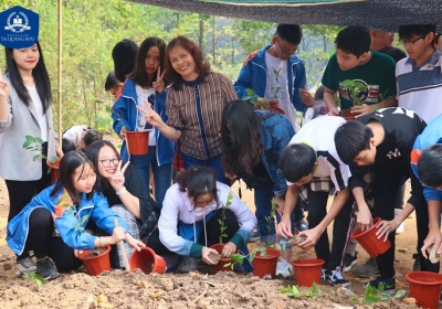 Chương trình trải nghiệm, học tập dã ngoại khối THCS và Khối lớp 10, lớp 11