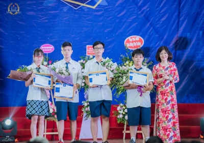 Trao thưởng "Học bổng Ươm mầm tài năng Bách Khoa" năm học 2019-2020