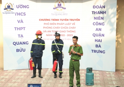 Tuyên truyền phổ biến pháp luật về PCCC và ATGT - Trường THCS và THPT Tạ Quang Bửu