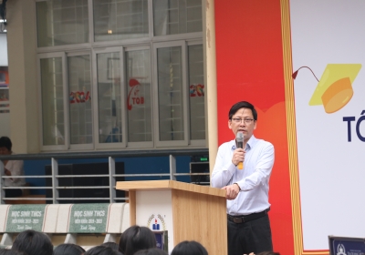 'Sẵn sàng bước vào kỳ thi tốt nghiệp THPT 2024' - Chương trình tư vấn hướng nghiệp cho học sinh khối 12