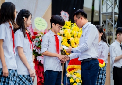 Hơn 60 học sinh được vinh danh tại lễ bế giảng năm học 2023 - 2024