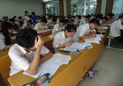 Những vật dụng thí sinh được và tuyệt đối không được mang khi thi lớp 10