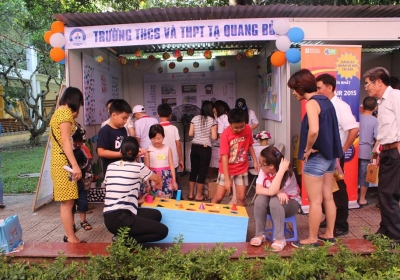 "Ngày hội STEM" - Khoa học gần gũi