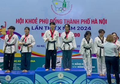Học sinh Tạ Quang Bửu ghi danh bảng vàng Taekwondo thành phố